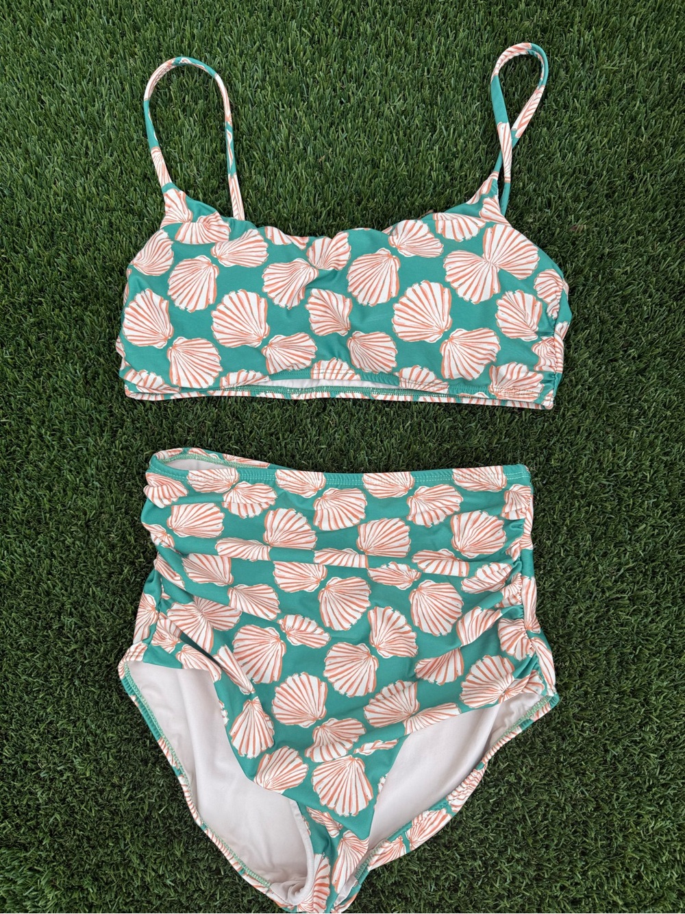 Hermoza Shell Chess Pattern high rise Bikini top sz 6 bottom sz 4